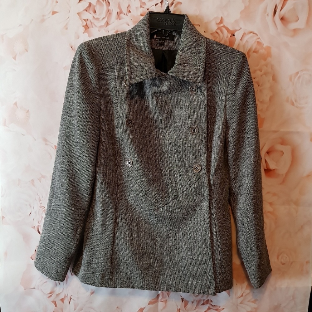 Larry Levine Suits blazer size:8